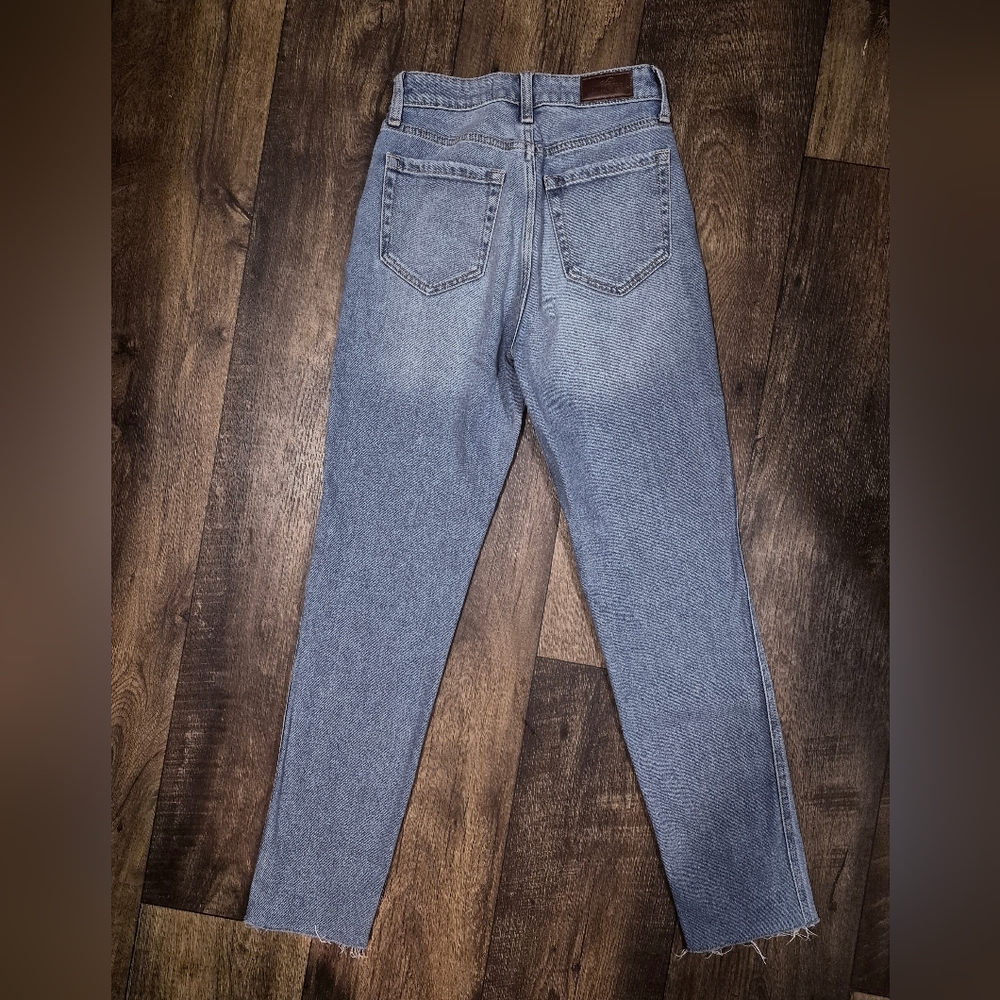 Hollister Light Blue Women's Jeans - Picture 2 of 4